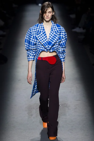 Look 36